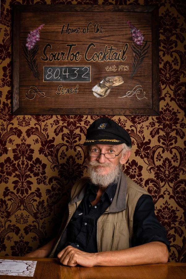 The Downtown, A Coast Hotel Dawson City Extérieur photo