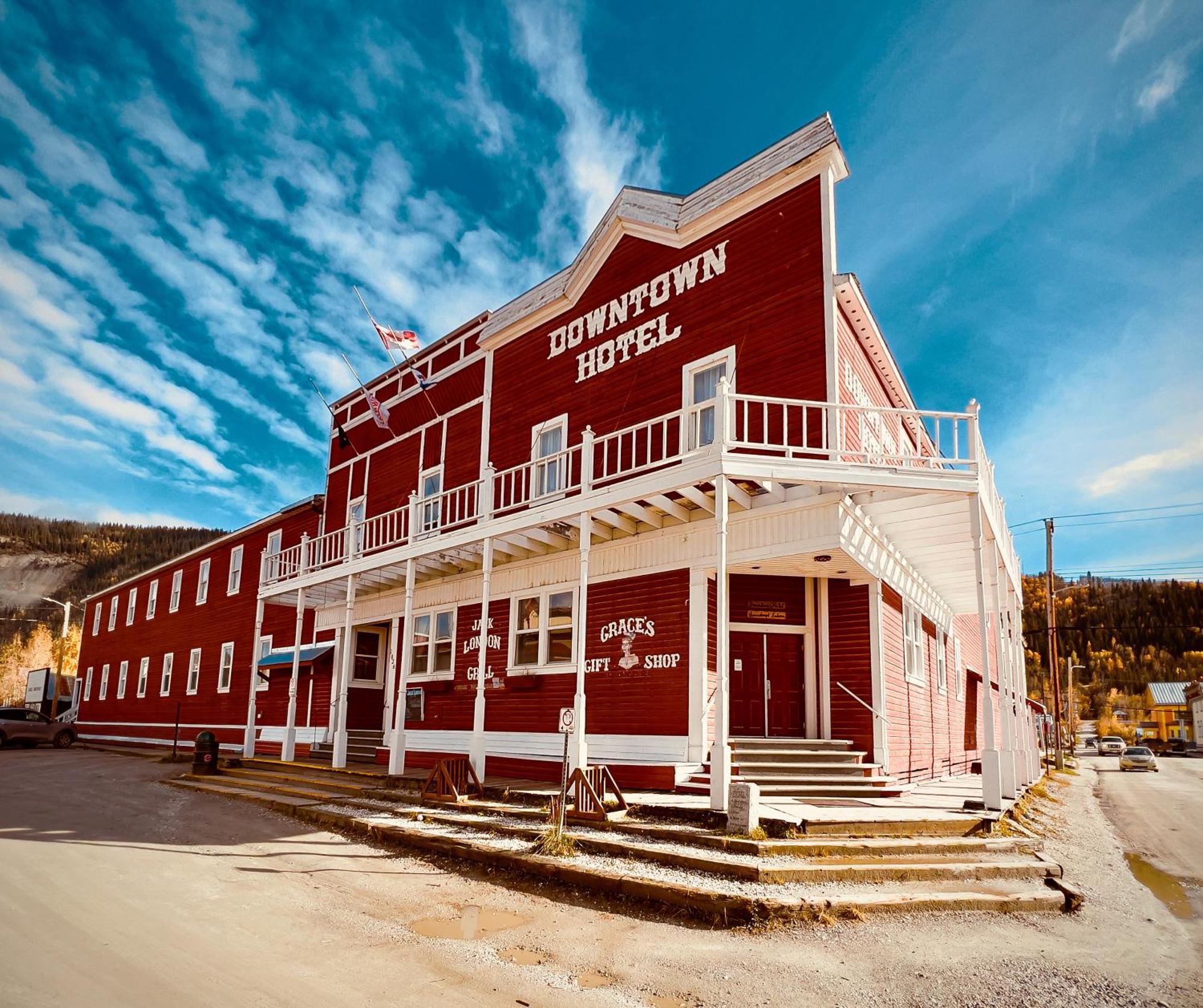 The Downtown, A Coast Hotel Dawson City Extérieur photo