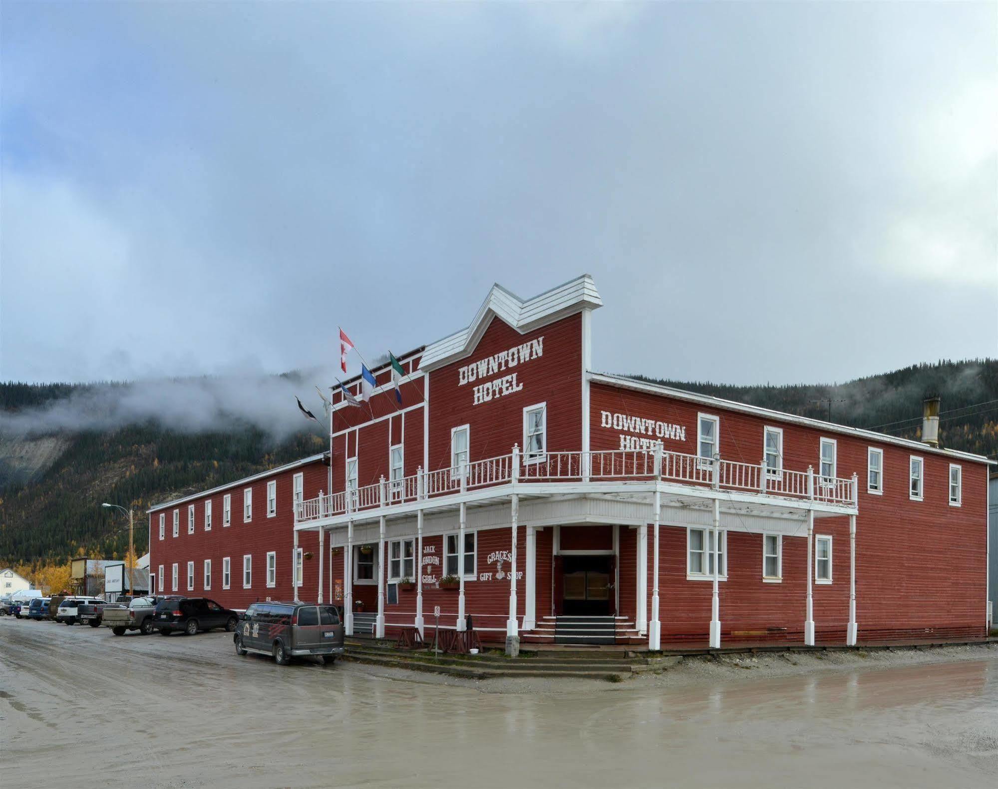 The Downtown, A Coast Hotel Dawson City Extérieur photo